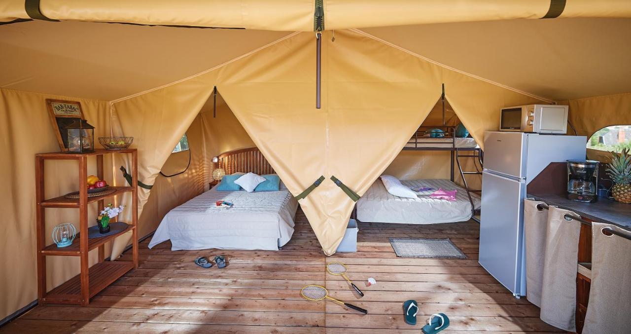 Camping Des Papillons Lalizolle Luaran gambar