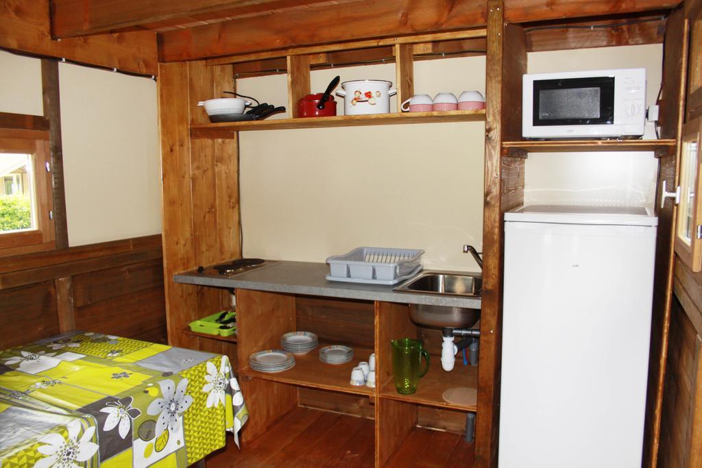 Camping Des Papillons Lalizolle Luaran gambar