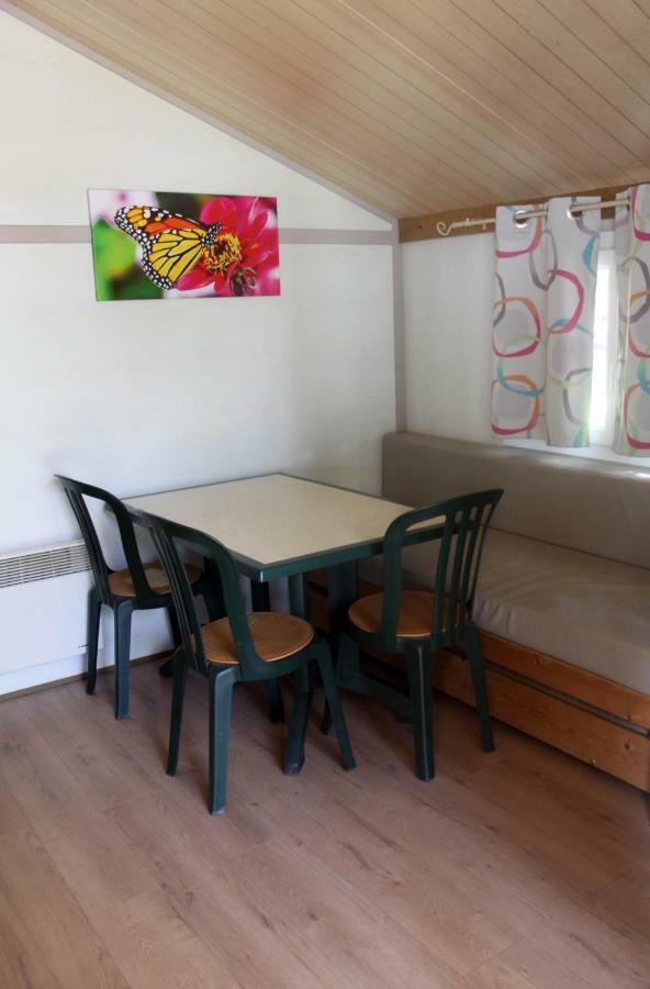 Camping Des Papillons Lalizolle Luaran gambar